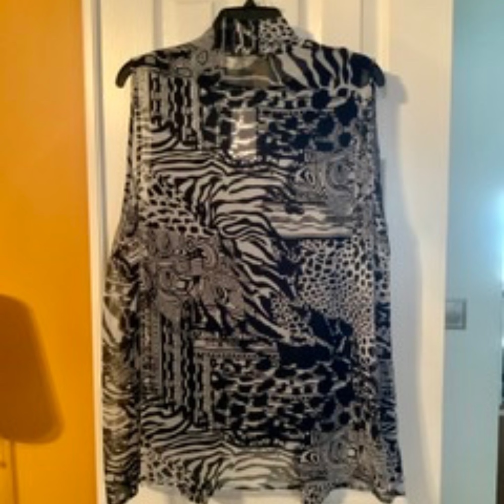Ladies blouse - Picture 2 of 2